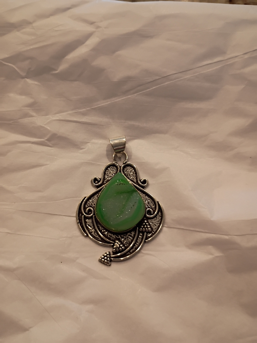 Florescent Lime Green Druzy Pendant in Intricate Setting Beautiful! - Picture 9 of 9
